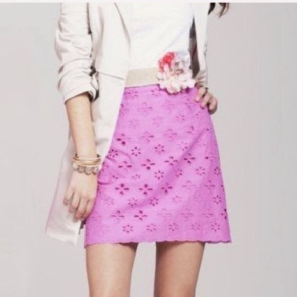 LOFT Dresses & Skirts - LOFT Floral Eyelet Ribbon Waist Scallop Hem Skirt